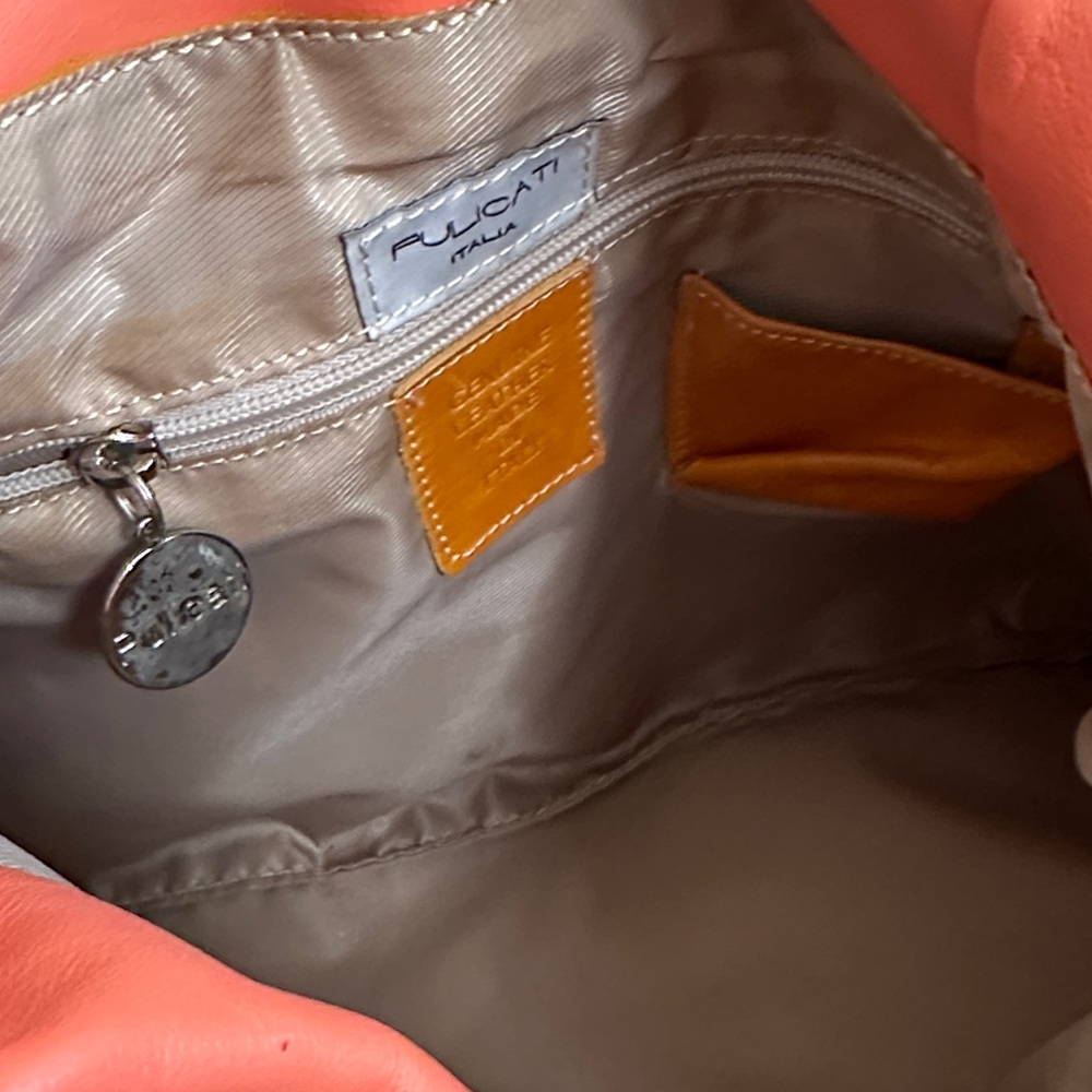 Pulicati Vibrant Orange Leather Shoulder Bag - Picture 6 of 11